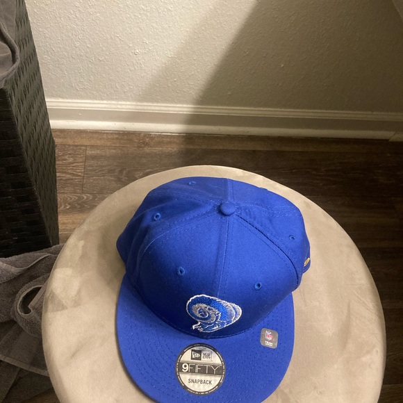 Los Angeles Rams New Era Flatbill Snapback - Picture 4 of 8